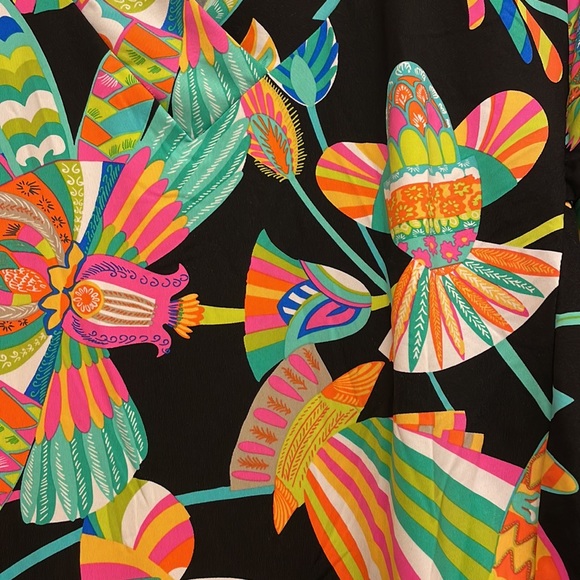 Trina Turk cover up - Picture 2 of 6